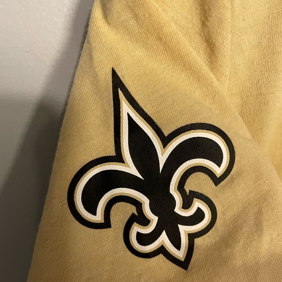 Nike NFL New Orleans Saints V Neck Shirt Size Medium Women’s Gold Black - Picture 3 of 4